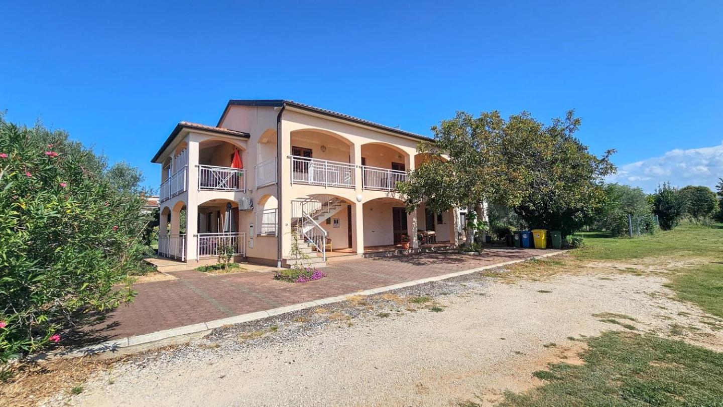 Viola Three Apartman Novigrad Istria Kültér fotó